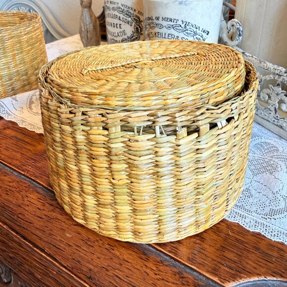 5 Vintage Woven Nesting Baskets with Handles - Picture 17 of 17